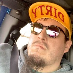 Meet your Posher, Thomas